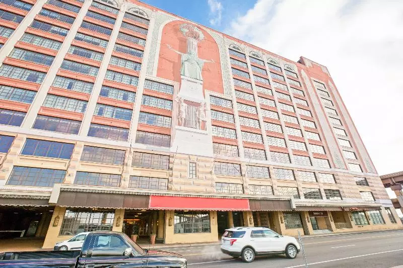 هتل OYO St Louis Downtown City Center MO