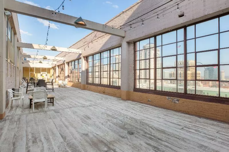 هتل OYO St Louis Downtown City Center MO