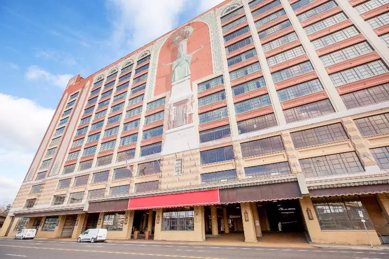 هتل OYO St Louis Downtown City Center MO