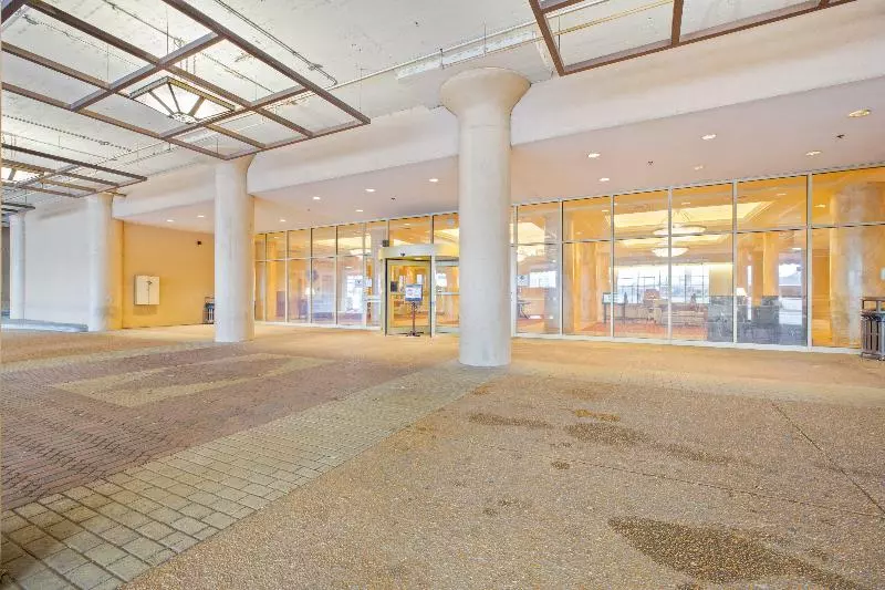 هتل OYO St Louis Downtown City Center MO