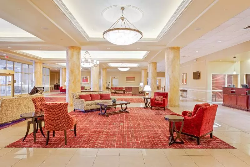 هتل OYO St Louis Downtown City Center MO