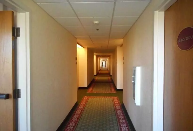 בית מלון כפרי Pleasant Stay Inn & Suites