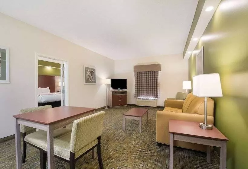 Отель Quality Inn Alcoa Knoxville