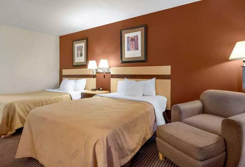 호텔 Quality Inn & Suites South Obetz