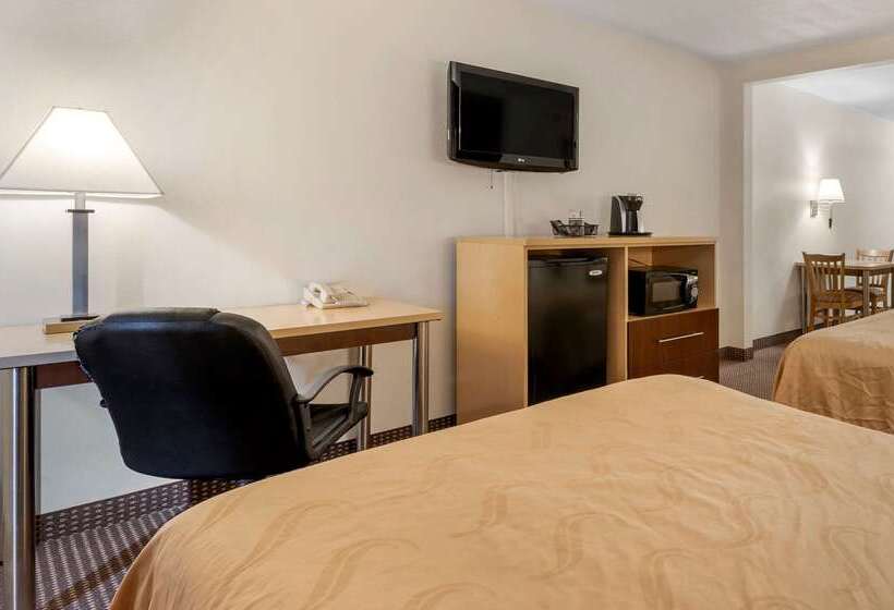 בית מלון כפרי Quality Inn & Suites South Obetz