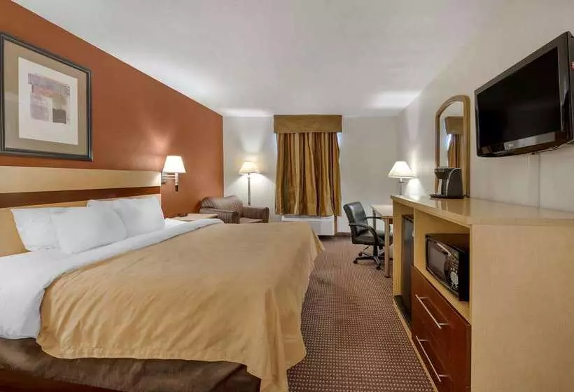 호텔 Quality Inn & Suites South Obetz