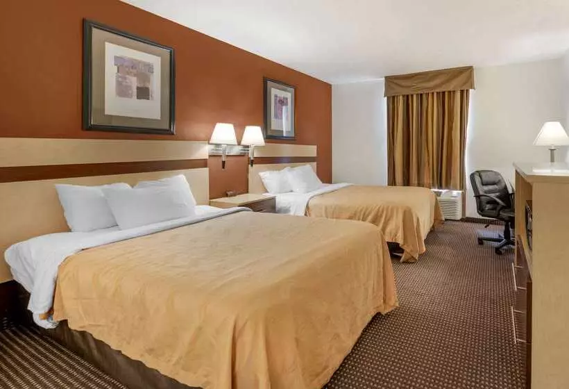 호텔 Quality Inn & Suites South Obetz