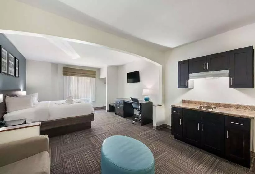 هتل Sleep Inn & Suites Chesapeake Portsmouth