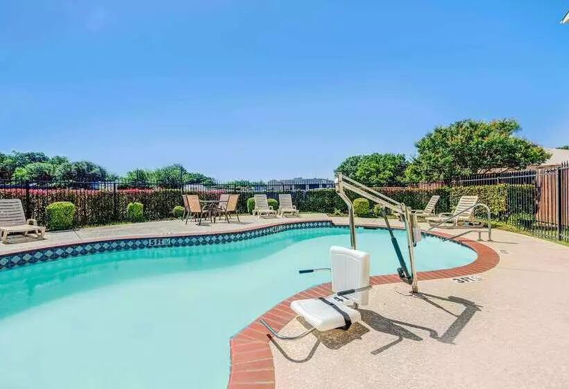 هتل Super 8 By Wyndham Mckinney/plano Area