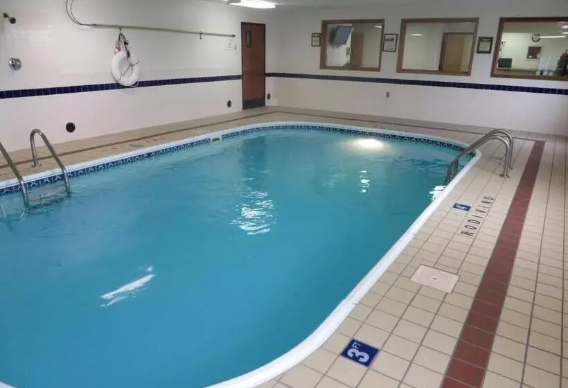 酒店 Super 8 By Wyndham Monmouth Il