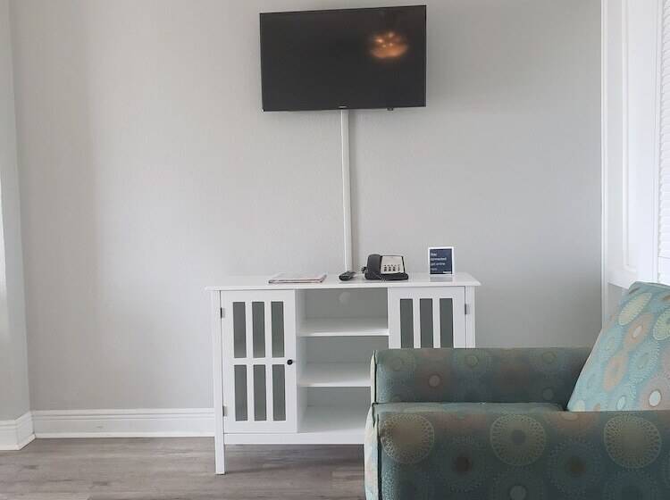 Отель The Maverick Resort