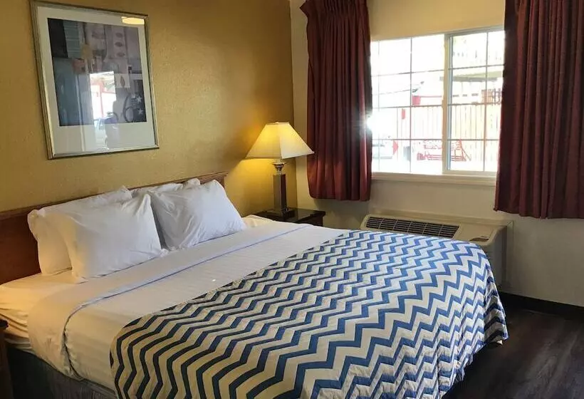 هتل Travelodge By Wyndham Pendleton Or