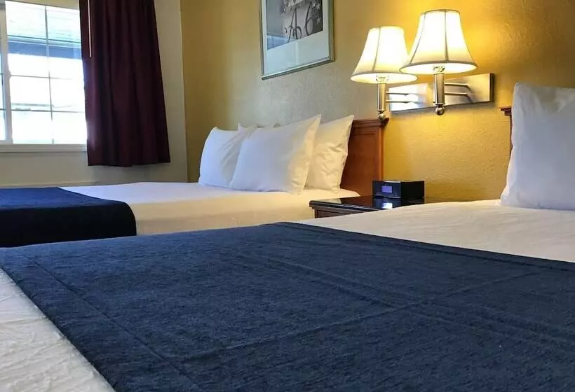 هتل Travelodge By Wyndham Pendleton Or