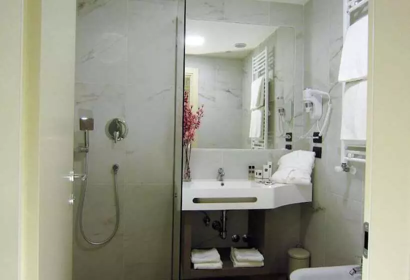 Jr Hotels Bocconi Milano