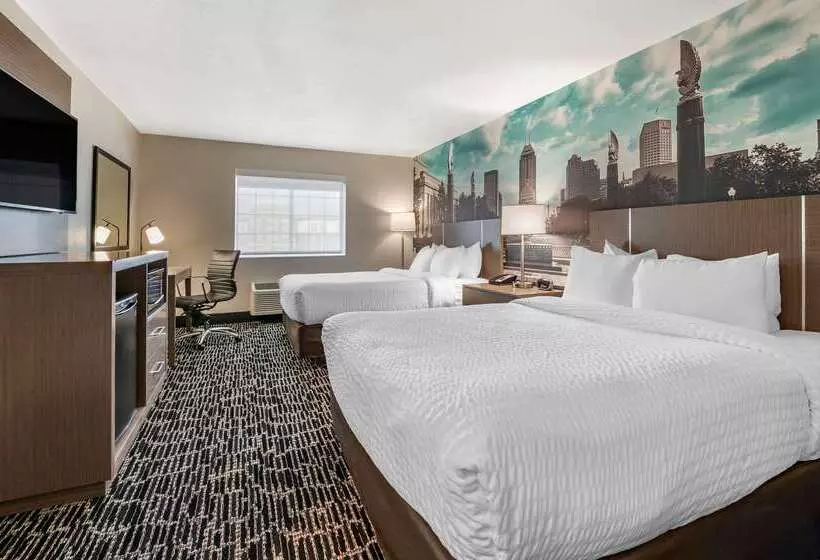 فندق على الطريق Clarion Pointe Indianapolis Airport