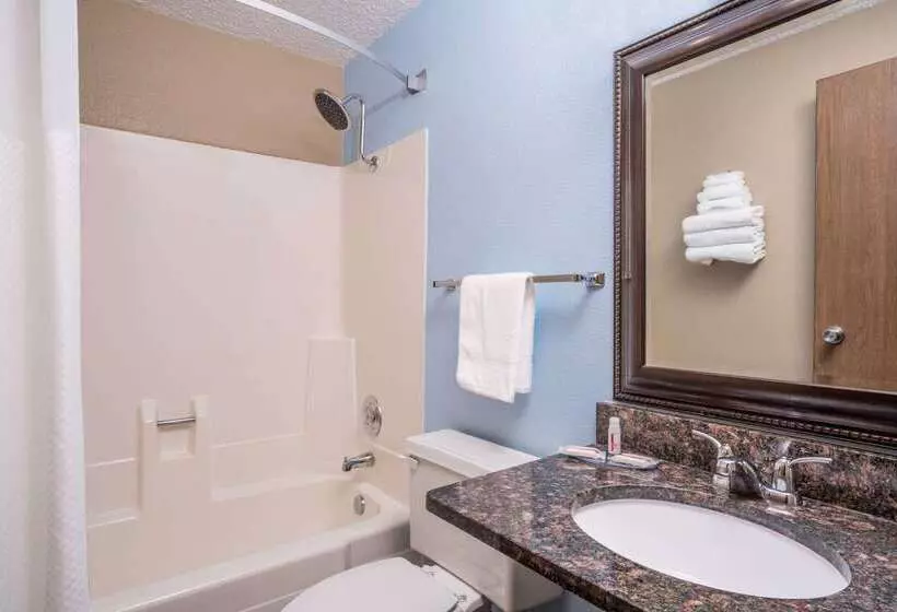 فندق على الطريق Super 8 By Wyndham Bismarck