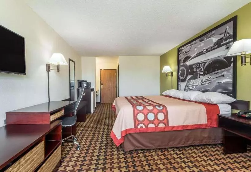 فندق على الطريق Super 8 By Wyndham Cloverdale In