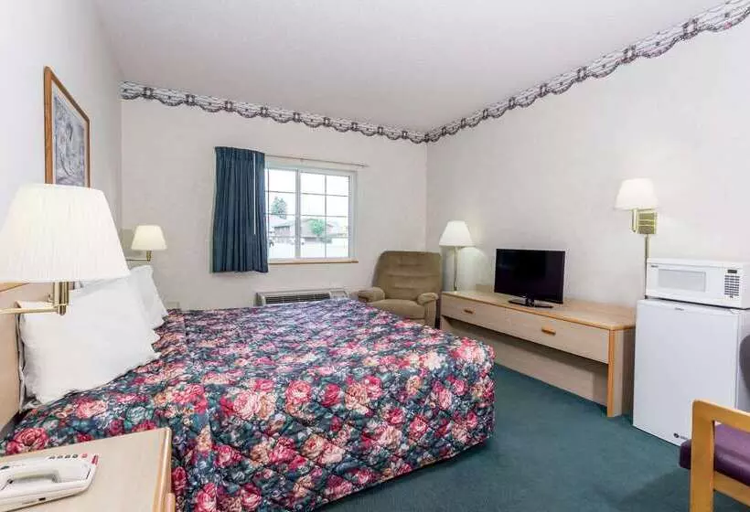 فندق على الطريق Americinn By Wyndham Eagle River Downtown