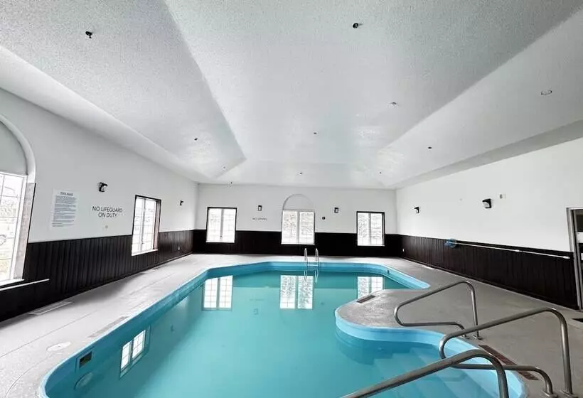 فندق على الطريق Americinn By Wyndham Eagle River Downtown