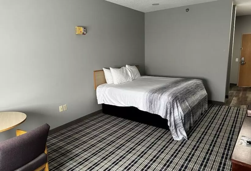 فندق على الطريق Americinn By Wyndham Eagle River Downtown