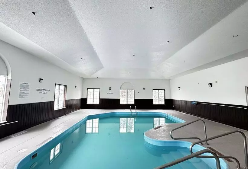 فندق على الطريق Americinn By Wyndham Eagle River Downtown