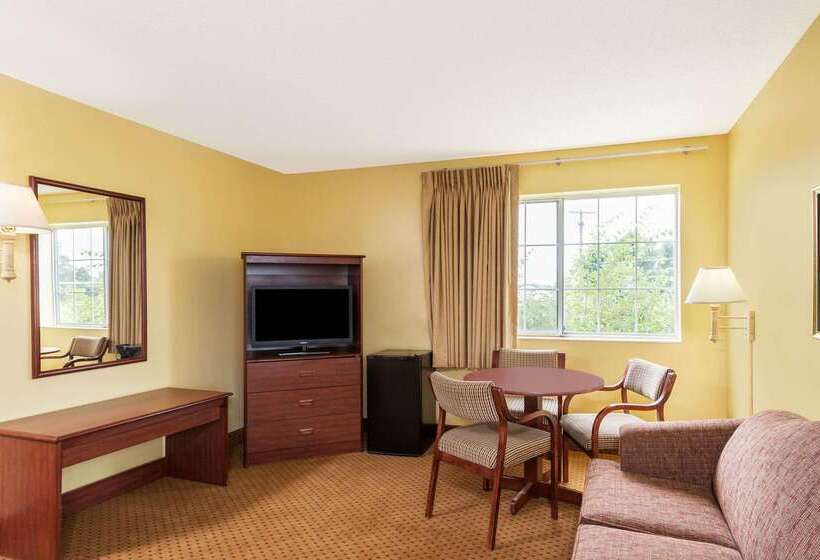 모텔 Super 8 By Wyndham Osage