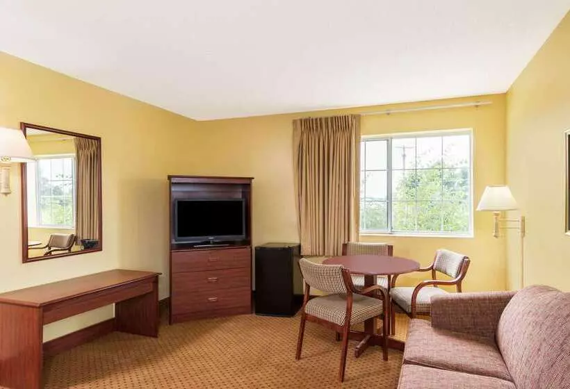 汽车旅馆  Super 8 By Wyndham Osage