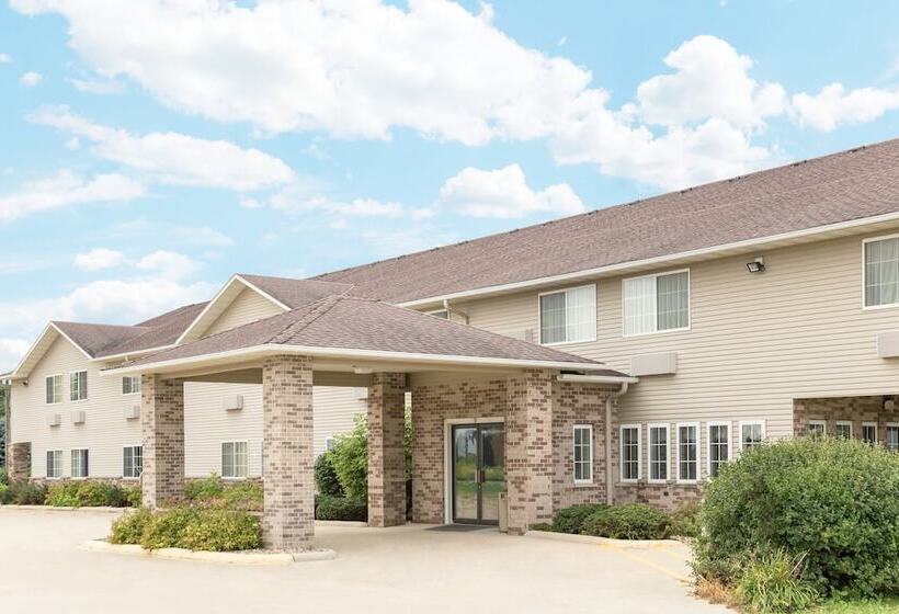 모텔 Super 8 By Wyndham Osage