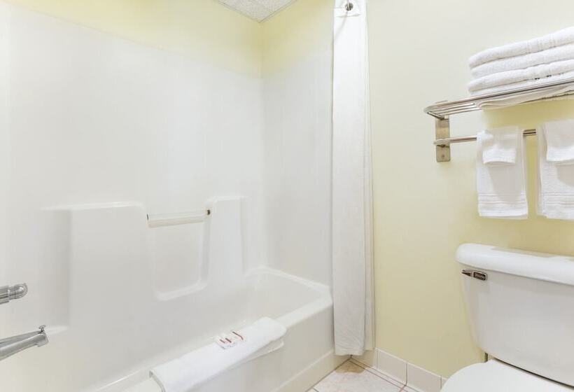 모텔 Super 8 By Wyndham Osage