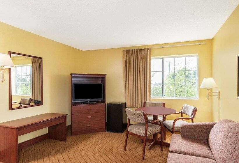 모텔 Super 8 By Wyndham Osage