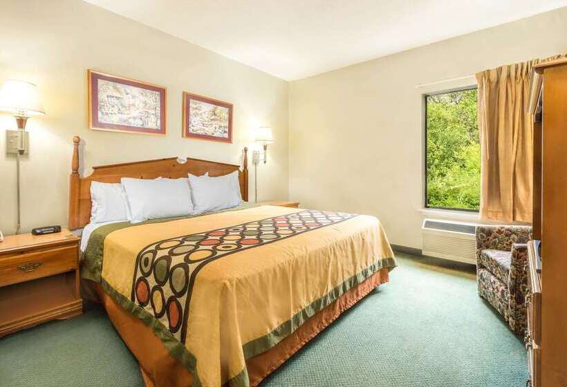 فندق على الطريق Super 8 By Wyndham Pevely