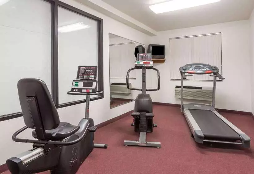 Мотель Super 8 By Wyndham Prince Frederick