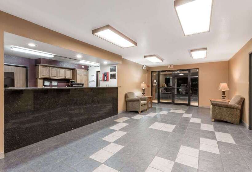 מוטל Super 8 By Wyndham Prince Frederick