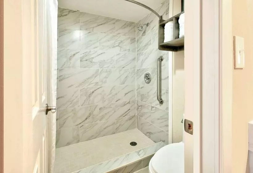 모텔 Super 8 By Wyndham Victoria / South / Hwy 59