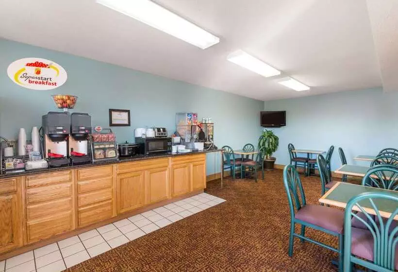 モーテル Super 8 By Wyndham Wakeeney