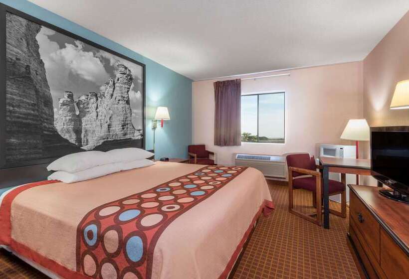 فندق على الطريق Super 8 By Wyndham Wakeeney