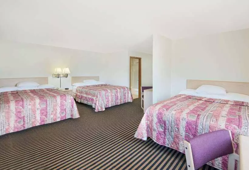 فندق على الطريق Super 8 By Wyndham Humboldt