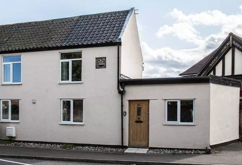 Beach Breeze Cottage