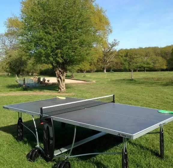 Aamiaismajoitus (B&B) Le Champ Bagnolet