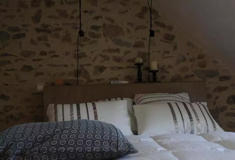 Aamiaismajoitus (B&B) Le Champ Bagnolet