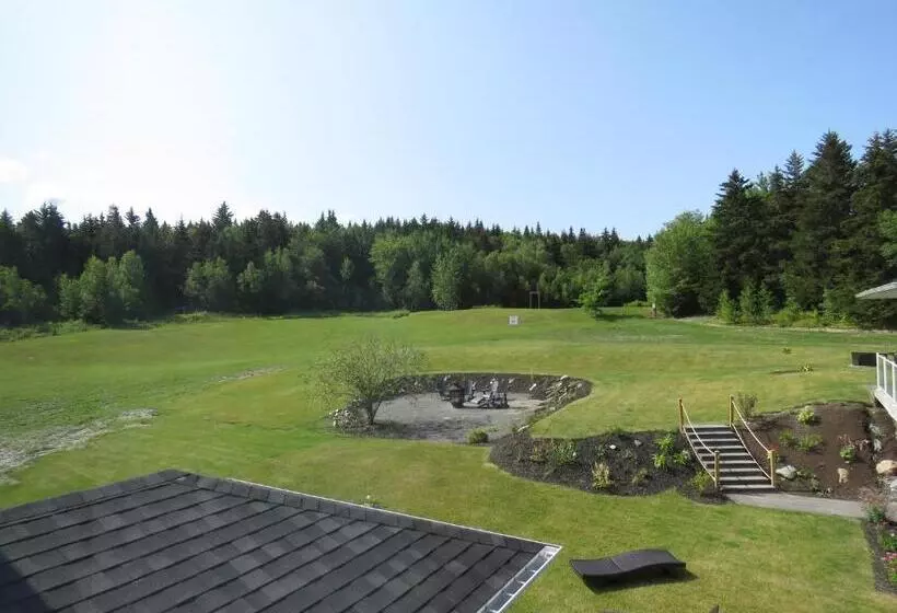 Hostelli Le Sainte Hélène Auberge & Spa Nordique