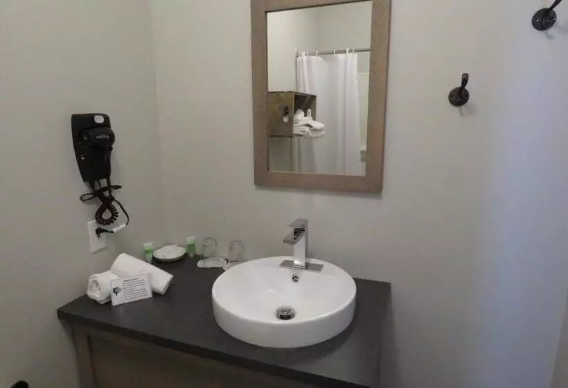 Hostelli Le Sainte Hélène Auberge & Spa Nordique