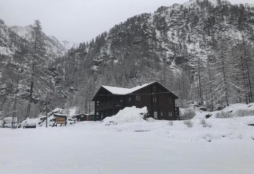ホテル Chalet Rosa Dei Monti