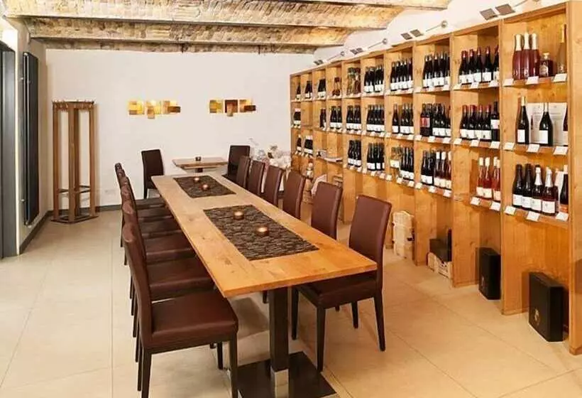 Hotelli Gästehaus & Weingut Peth