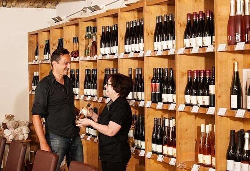 בית מלון כפרי Gästehaus & Weingut Peth