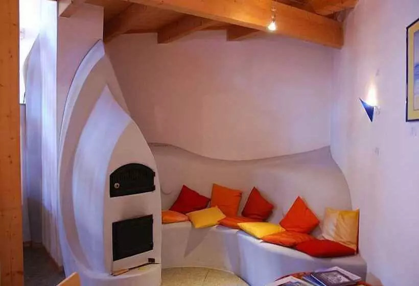 Hotelli Gästehaus & Weingut Peth