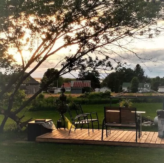 Merlot Sunset B&b