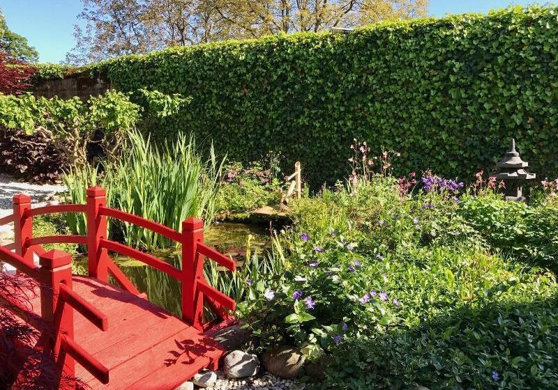 ペンション Chateau De Mathod Chambres D Hotes