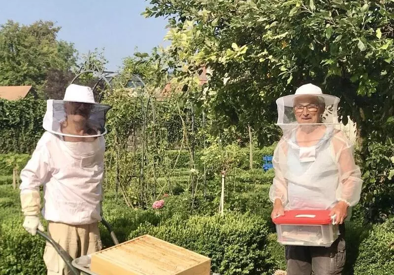 ペンション Chateau De Mathod Chambres D Hotes