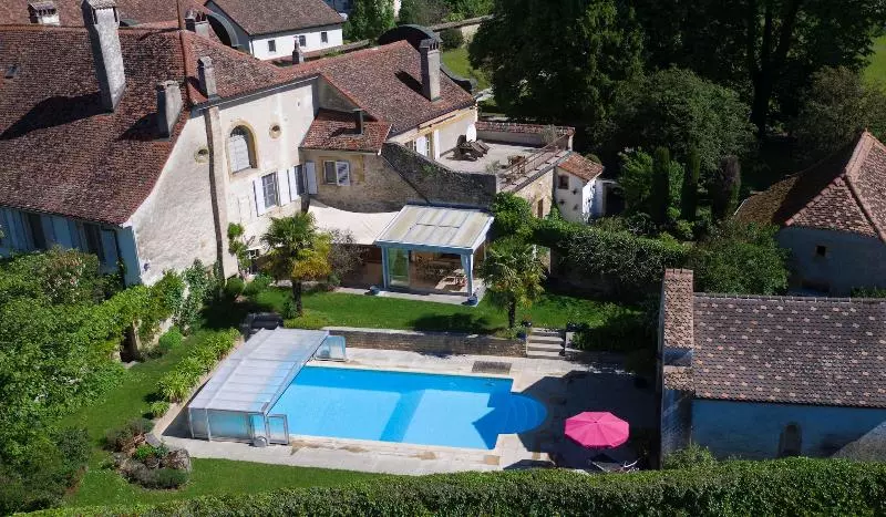 ペンション Chateau De Mathod Chambres D Hotes